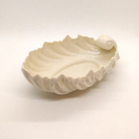 Vintage Lenox Acanthus Leaf Dish Cream Color - Picture 2 of 8